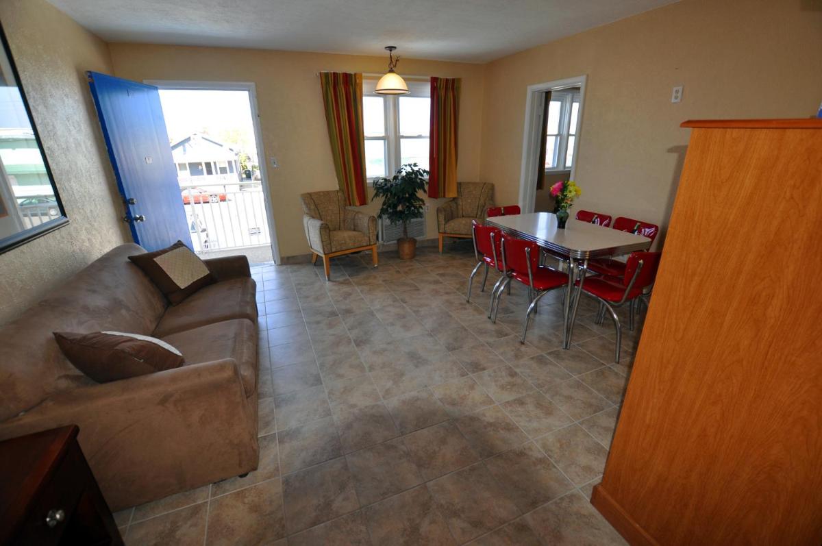 Popular attractions Area Nearby Property